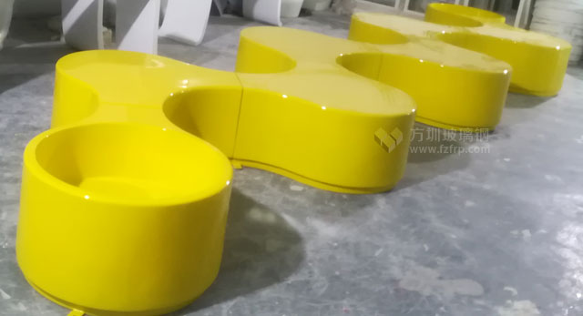 深圳小區(qū)玻璃鋼組合座椅方圳工廠生產(chǎn)圖 深圳小區(qū)玻璃鋼組合座椅方圳工廠生產(chǎn)圖