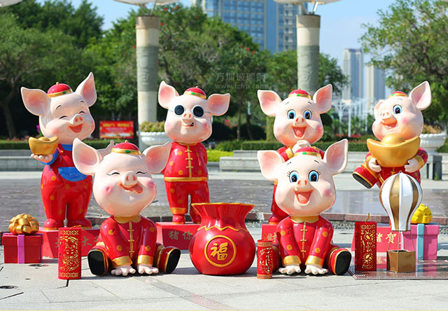 玻璃鋼卡通新年豬雕塑 玻璃鋼卡通新年豬雕塑