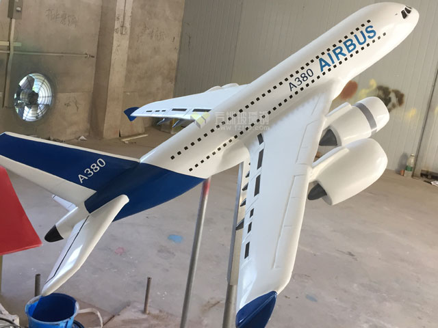 空客A380玻璃鋼飛機模型擺件云南展覽定制方圳制作圖 空客A380玻璃鋼飛機模型擺件云南展覽定制方圳制作圖