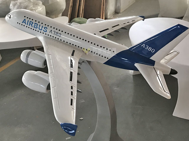 空客A380玻璃鋼飛機模型擺件云南展覽定制方圳制作圖 空客A380玻璃鋼飛機模型擺件云南展覽定制方圳制作圖