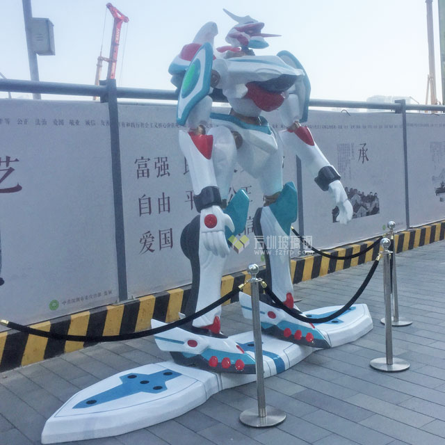 動(dòng)漫機(jī)甲戰(zhàn)士雕塑 動(dòng)漫機(jī)甲戰(zhàn)士雕塑