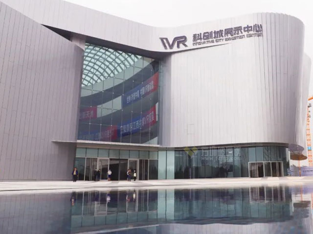 方圳玻璃鋼飛機(jī)駕駛座艙模擬機(jī)VR設(shè)備外殼 方圳玻璃鋼飛機(jī)駕駛座艙模擬機(jī)VR設(shè)備外殼