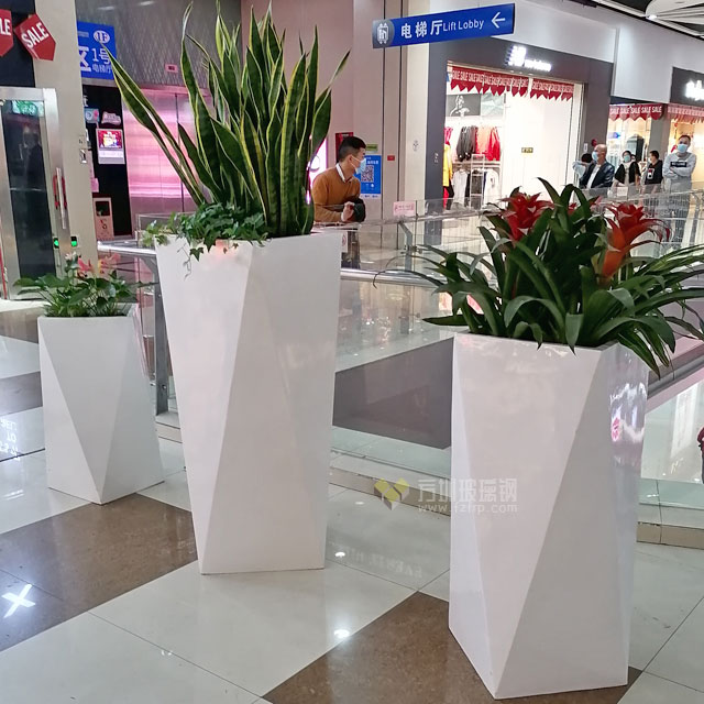玻璃鋼切面花器現(xiàn)貨特價綠化深圳辦公寫字樓景觀 玻璃鋼切面花器現(xiàn)貨特價綠化深圳辦公寫字樓景觀