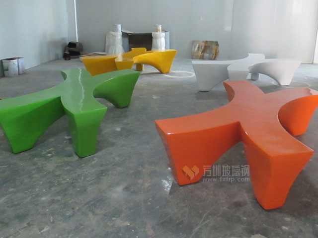 特價(jià)玻璃鋼X形字母椅商場(chǎng)美陳造型坐凳戶(hù)外公共休閑椅 特價(jià)玻璃鋼X形字母椅商場(chǎng)美陳造型坐凳戶(hù)外公共休閑椅