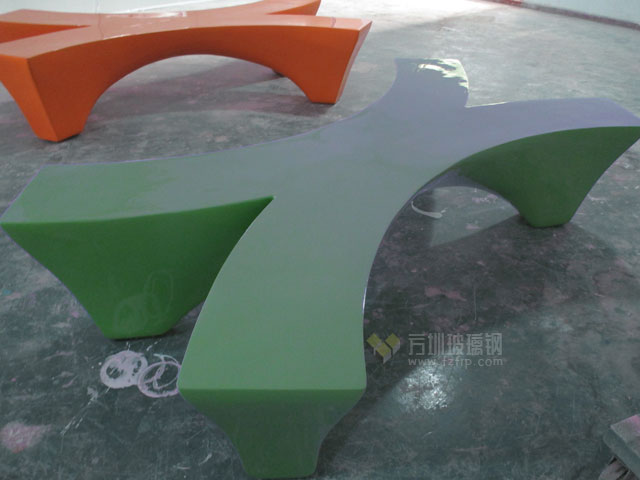 特價(jià)玻璃鋼X形字母椅商場(chǎng)美陳造型坐凳戶(hù)外公共休閑椅 特價(jià)玻璃鋼X形字母椅商場(chǎng)美陳造型坐凳戶(hù)外公共休閑椅